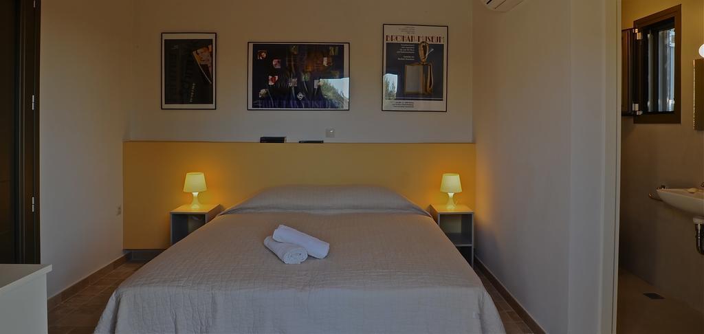 Elaia Villas Minia Room photo