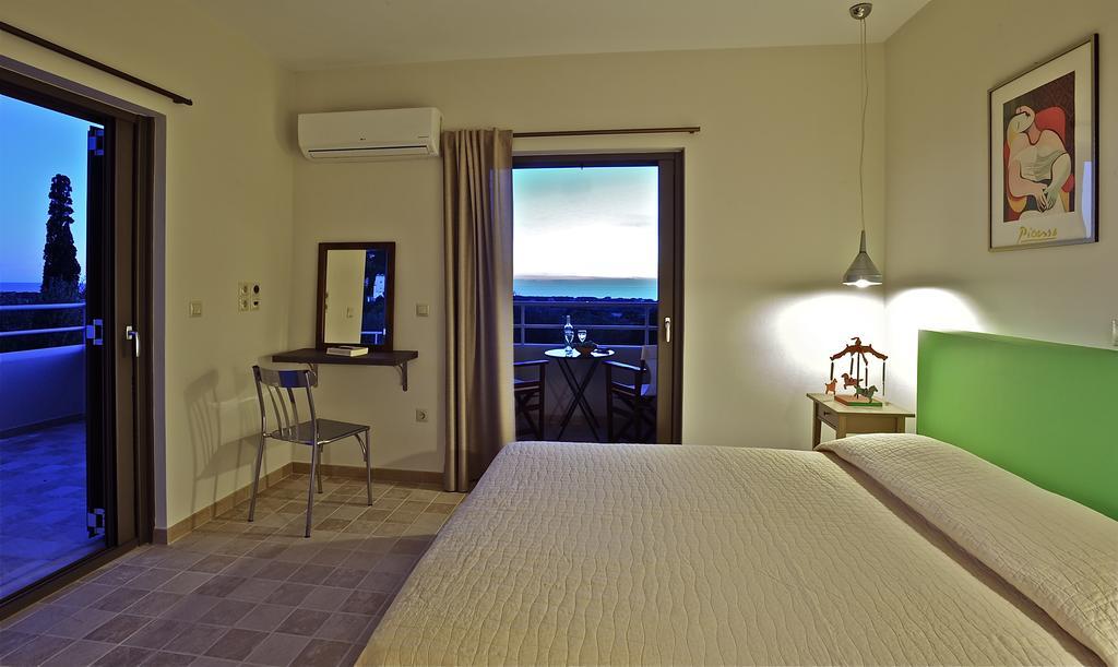 Elaia Villas Minia Room photo